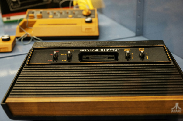 Chatbotul lansat cu mare fast de Google anul trecut a refuzat o partidă de șah împotriva unei console din 1977, fiind convins că va pierde