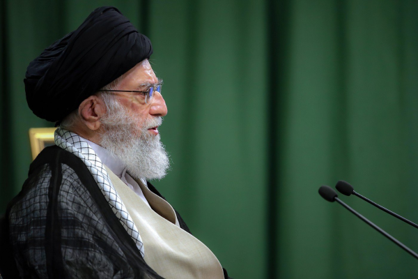 LIVE Israelul atacă masiv Iranul / Oficialii de la Teheran iau în calcul înlăturarea ayatollahului Khameni / Donald Trump: ”Make Iran Great Again!” / Despre loviturile în siturile nucleare: ”Daune monumentale, totale” / Strâmtoarea Ormuz ar putea fi închisă