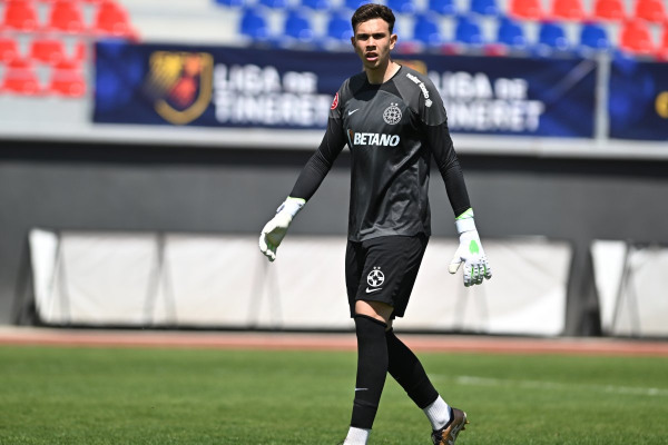 Plecarea surpriză a verii! FCSB îl trimite pe Alexandru Maxim la Voluntari