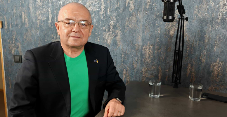 Lui Emil Boc „i s-a oprit inima în loc” la meciul din Gruia. „Să ne bucurăm de fotbal european la Cluj, cu U şi CFR”