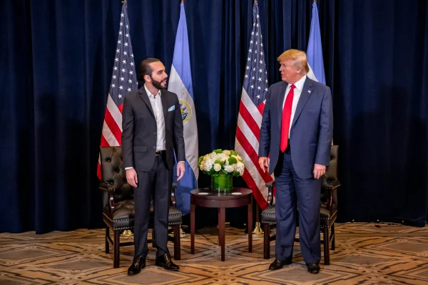 Președintele din El Salvador, așteptat luni în SUA pentru a consolida legăturile cu Trump