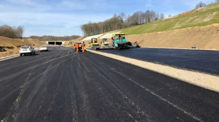Cum au fost blocate de către ONG-uri marile proiecte de infrastructură