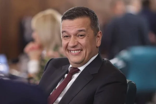 PSD si-a marit pretentiile, dupa ce a racolat noi parlamentari „suveranisti”: vrea sase ministere-cheie, sefia Camerei Deputatilor si a SIE
