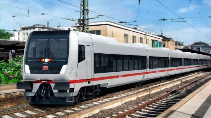 Licitaţie pentru achiziţia a 23 de locomotive electrice şi a mentenanţei acestora / Contractul, estimat la maximum 1,57 miliarde lei
