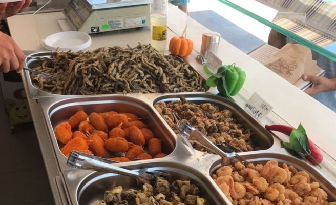 Controale masive ale ANSVSA în industria alimentară: peste 5 tone de produse confiscate