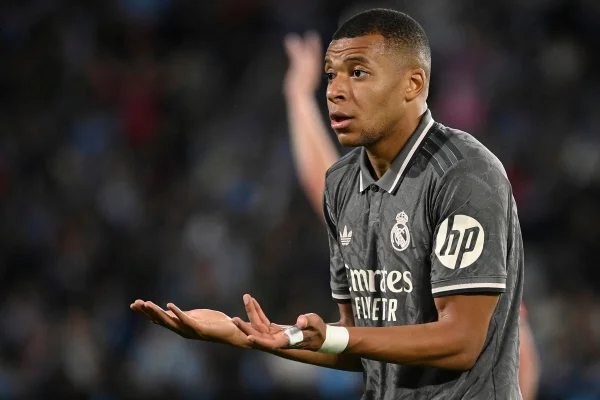 Kylian Mbappe, plasat în izolare de către Real Madrid după ce a lipsit de la debutul CM din cauza unui virus: „Nu știm dacă va fi aici pentru al doilea meci”