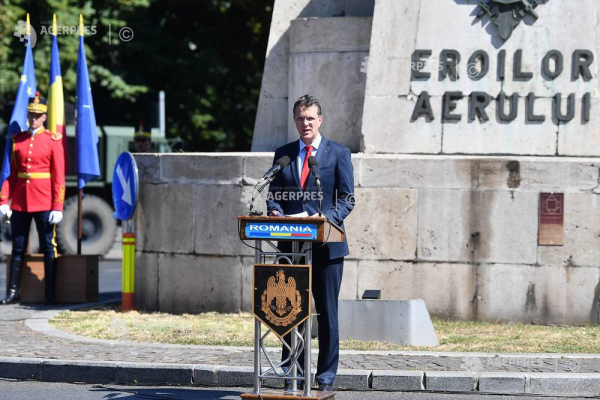 Moșteanu: O armată bună trebuie să fie o armată de profesioniști, dublată de o rezervă, ca în toate țările NATO