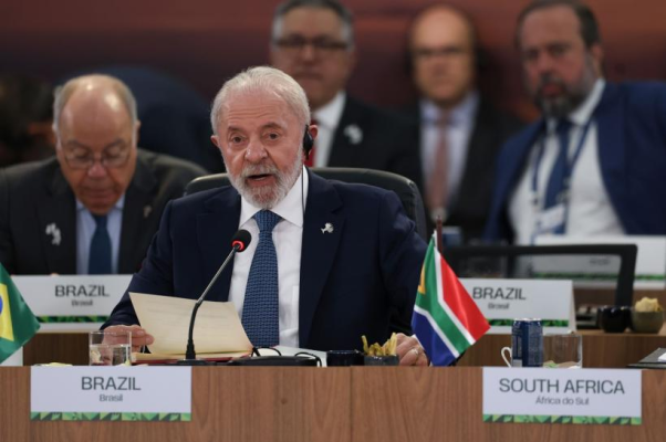 Lula îi răspunde președintelui SUA: „Lumea nu vrea un împărat!"