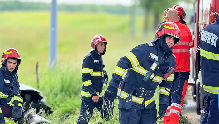 Un autocar s-a răsturnat pe DN 29, județul Botoșani. A fost activat Planul Roşu de Intervenţie