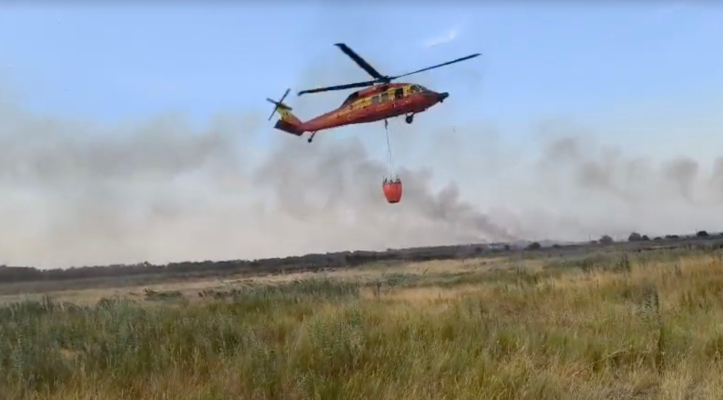 VIDEO Incendiul de la Chilia, Tulcea, s-a reaprins / A fost solicitat sprijin aerian