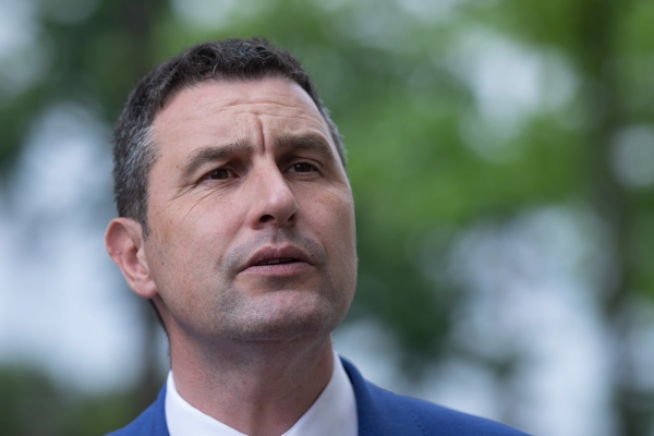 Vicepremierul Tanczos Barna: Statul trebuie să înceapă austeritatea cu el însuşi. Doar aşa putem reduce deficitul. Doar aşa putem recâştiga încrederea oamenilor