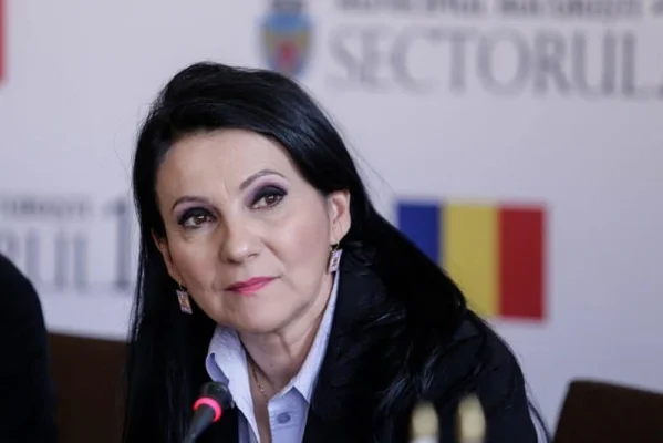 Fosta ministră a Sănătății Sorina Pintea și-a retras cererea de întrerupere a pedepsei, după ce instanța dispusese și efectuarea unei expertize medicale