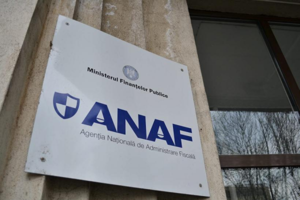 Angajații de la Finanțe amenință cu oprirea activității