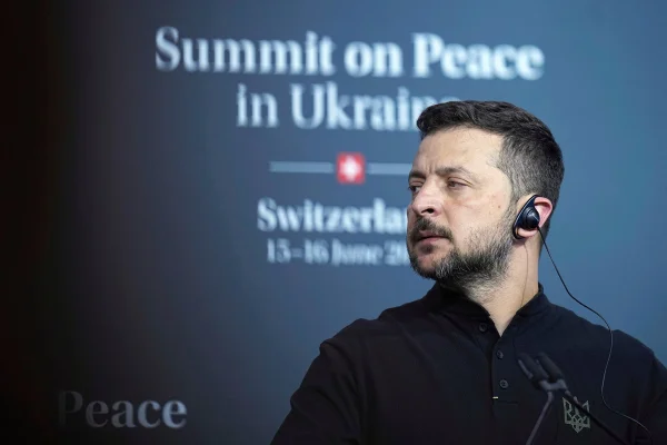 Zelenski anunţă că o delegaţie ucraineană condusă de Umerov participă luni la a doua rundă de negocieri directe cu Rusia, la Istanbul, și cere din nou un summit cu Putin