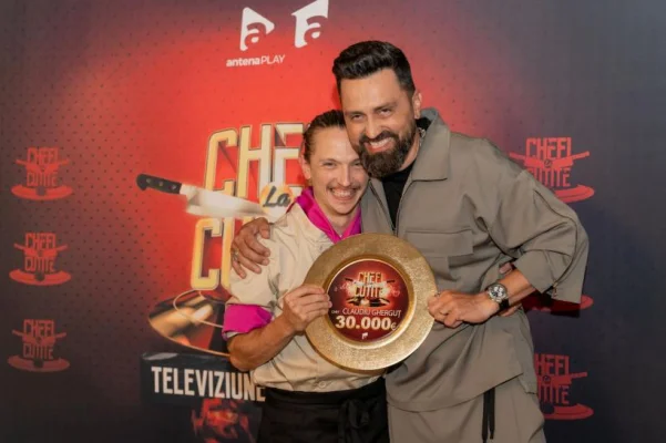 Vedetele au savurat în premieră preparatele dintr-o finală Chefi la cuțite: câștigătorul sezonului 15 și ceilalți trei finaliști au gătit live pentru invitații unui prânz special