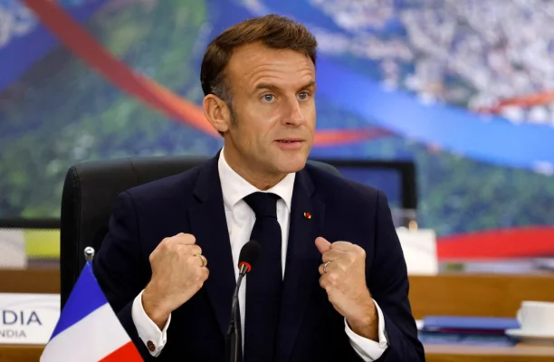 Emmanuel Macron: L-am sunat și l-am felicitat pe Nicușor Dan / În pofida numeroaselor tentative de manipulare, poporul român a ales democrația, statul de drept și Uniunea Europeană