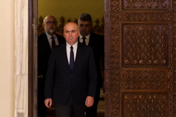 Guvernul n-a renunțat la ideea de a trimite un emisar special în SUA. Cine e favorit SURSE