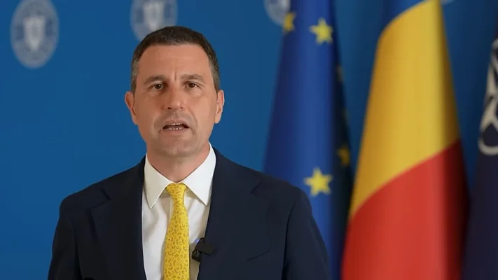 Ministrul Finanţelor solicită demiterea imediată a directorilor de la Salrom şi Apele Române