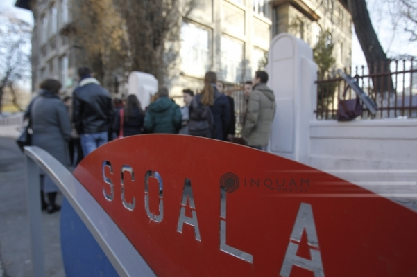 Director adjunct la Liceul de Arte Plastice din Bucureşti, despre cum s-au schimbat comportamentele elevilor: Sunt mai bine mobilaţi intelectual, nu ştiu dacă mai inteligenţi, dar rezolvă problemele mai repede şi mai creativ decât cei de acum 20 de ani