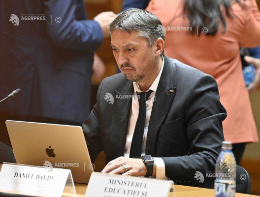 Daniel David: Acoperirea burselor cu adevărat nu este sustenabilă; va fi o abordare pe criterii de raționalitate și decență
