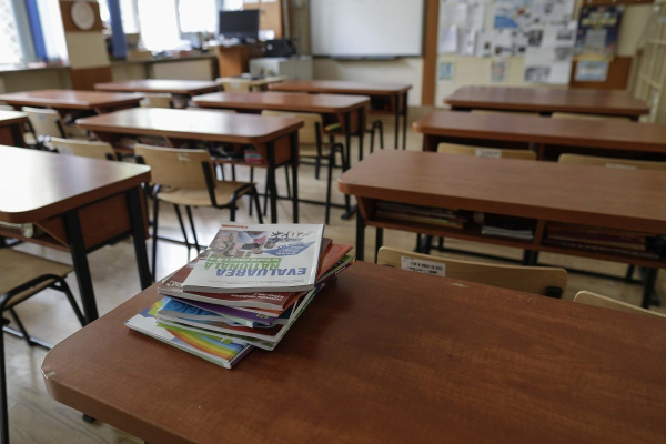 Ministrul Educației: Lansarea licitaţiei pentru manualele de liceu va începe în decembrie