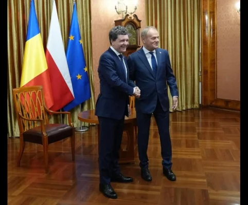 Nicușor Dan, prima vizită externă: S-a întâlnit cu premierul Poloniei, Donald Tusk. Președintele ales, prezent și la marșul ”Milionului de inimi” FOTO