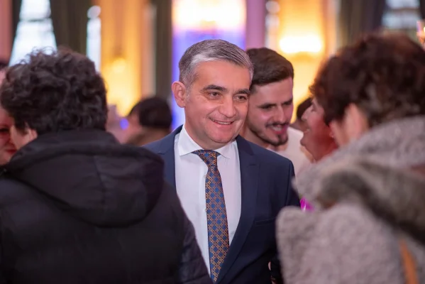 Primarul din Sinaia, săltat de poliție și dus în arest preventiv. Decizia magistraților este definitivă