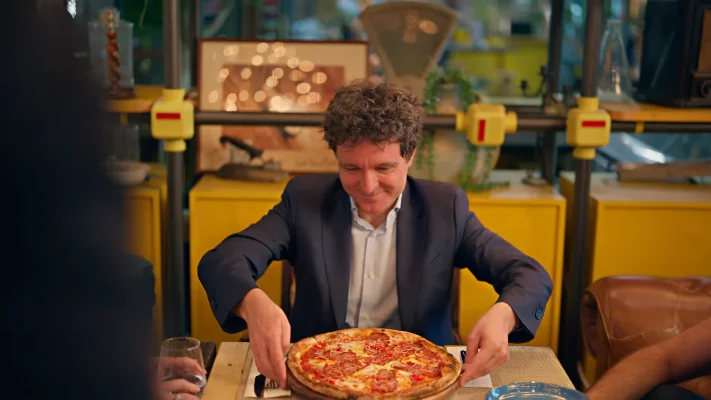 Nicușor Dan: „De ani de zile, plătim o pizza medie și mâncăm o pizza mare. Această diferență trebuie plătită de cineva”