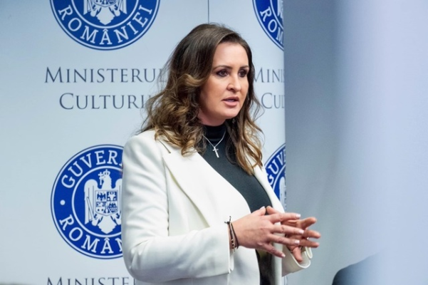 Doi parlamentari PSD au semnat, alături de AUR, o scrisoare către premierul Ilie Bolojan, în care îi cer demararea de urgenţă a unor consultări serioase cu toţi actorii implicaţi în educaţie şi amânarea implementării unor măsuri gândite în grabă