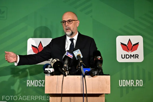 Terapia de cuplu USR - PSD, o fumigenă? Hunor neagă că ar fi spus așa ceva. Nici Rafila nu a auzit