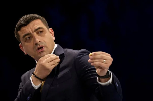 Suveraniștii, în etapa „marketingului” disperat: chiria gratis, casa de 1 leu, Dubaiul de Marea Neagră