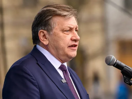 CNSAS: Crin Antonescu nu a fost lucrător sau colaborator al fostei Securități