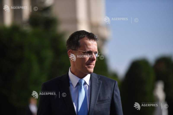 Ministrul Apărării - discuție la Haga cu secretarul american al Apărării: Am reafirmat angajamentul de a consolida parteneriatul strategic cu SUA