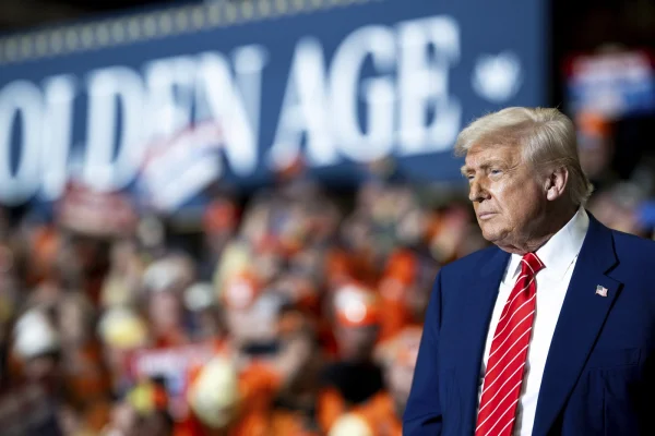 Donald Trump a DUBLAT taxele vamale pentru majoritatea importurilor de oțel și aluminiu în Statele Unite