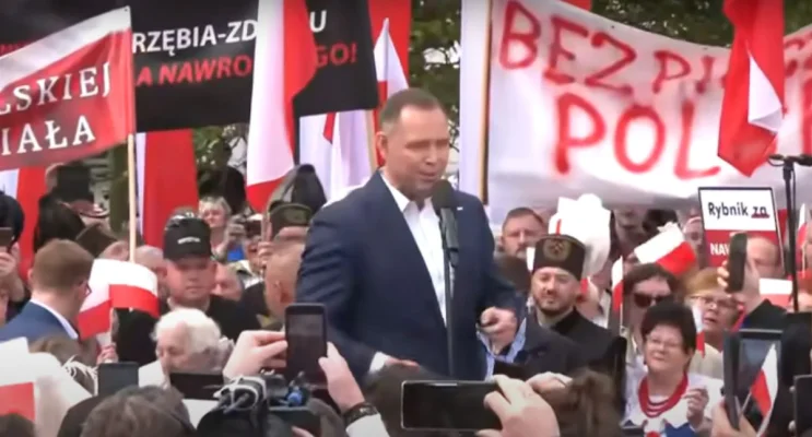 AKTUAL24 | Scandal de proporții în Polonia. Karol Nawrocki, candidatul sprijinit de George Simion, a participat în tinerețe la o bătaie între huliganii din galeriile de fotbal