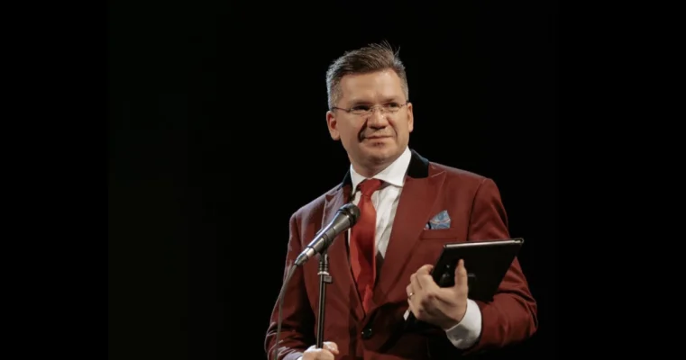 Se cere revocarea lui Mihail Neamțu din fruntea Comisiei de Cultură