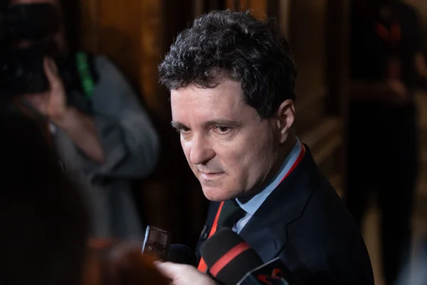 Nicușor Dan: România nu-și permite o aventură, nu-și permite să vorbească despre Georgescu premier