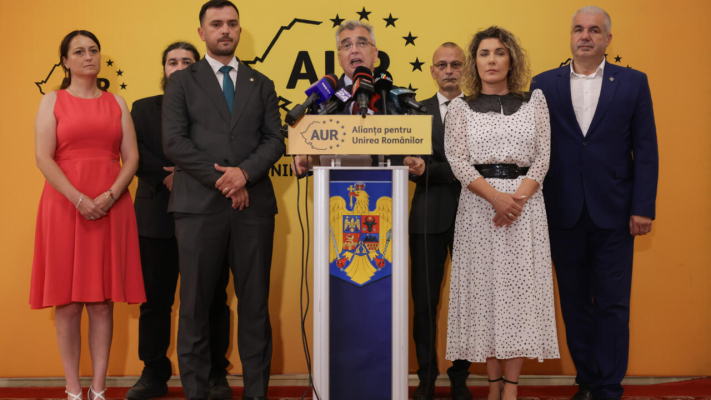 AUR anunţă că va depune o moţiune de cenzură împotriva Guvernului Bolojan