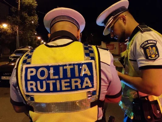 Conflict în trafic, pe o stradă din Cluj-Napoca – Un tânăr a fost sancţionat pentru conducere agresivă şi a rămas fără permis/ Un bărbat de 73 de ani, amendat pentru gesturi obscene