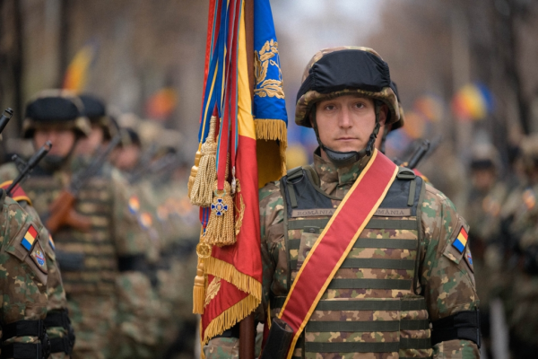 Noul ministru al Apărării vrea să atragă tinerii în armată. “România are nevoie de o armată atractivă, echipată și pregătită pentru vremurile complicate în care trăim”