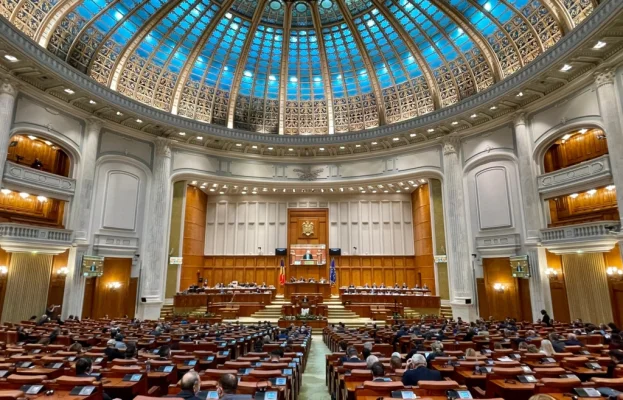 Cine a racolat parlamentarii SOS și POT pentru înscrierea în PSD. A primit laude pe grupul intern al partidului, dar a și fost criticat public de către unii colegi