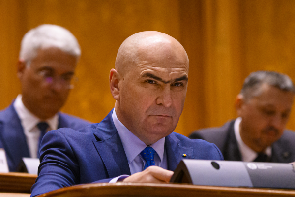 🚨 Parlamentul respinge MOȚIUNEA de cenzură / Bolojan: Ce rost are această moțiune? / Simion: Câți VICEPREMIERI aveți? Bravooo, ați înțeles!