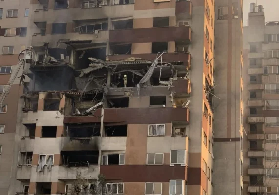 Alertă de călătorie în Iran și zboruri anulate după atacul devastator al Israelului