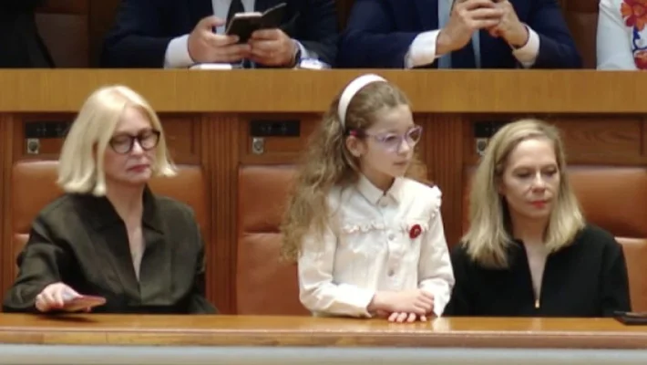Comentariul amuzant al lui Nicușor Dan despre discursul rostit în Parlament: „Fetița a spus că s-a plictisit”