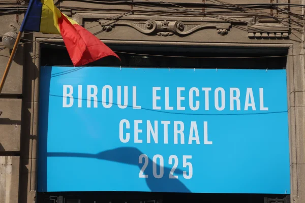 Justificarea BEC pentru eliminarea postărilor cu tentă electorală ale cetățenilor simpli: „Prin postări repetitive, persoanele fizice devin actori politici”