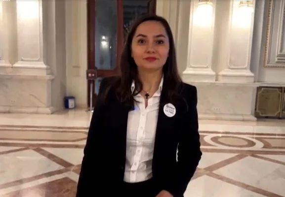 Șefa POT. ”Nicușor e jucător în Parlament”