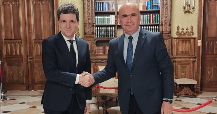 Nicușor Dan semnează decretul de numire a noului Guvern al României