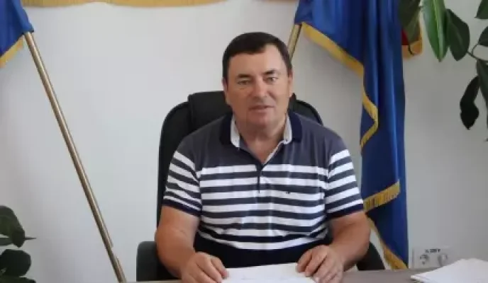 Un primar PSD din judeţul Iaşi a fost exclus din partid, după ce a anunțat că-l susține pe Victor Ponta la prezidenţiale