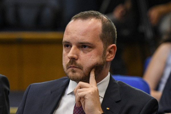 Alexandru Rogobete anunță modificări pentru co-asigurați. Ce categorii de persoane vor fi scutite de CASS