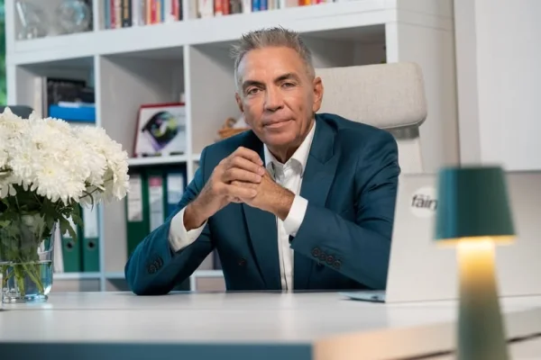 Dragoş Anastasiu se dezice de el însuși în scandalul declarațiilor de avere. "Era o opinie personală. Susţin pe deplin obligaţia de a le depune"
